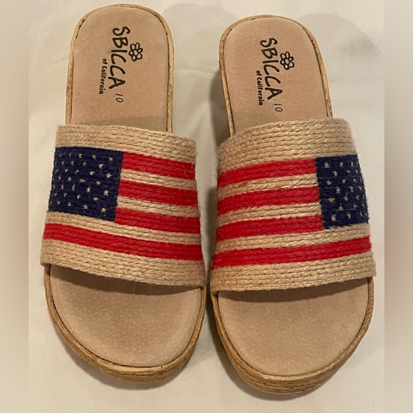 Sbicca Patriotic Flag Wedge Sandals - Picture 1 of 6